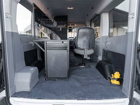 Used 2017 Ford Transit 150 XLT image 40