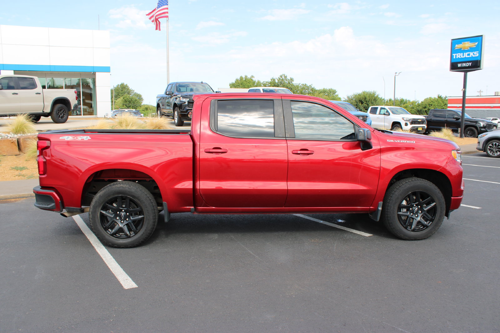 Used 2024 Chevrolet Silverado 1500 RST w/ Convenience Package II AWD/4WD image 9