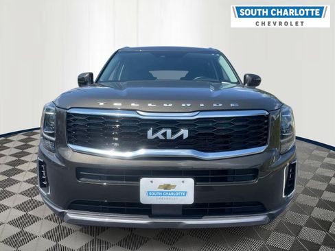 Used 2022 Kia Telluride S AWD/4WD image 2
