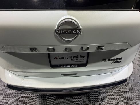 New 2026 Nissan Rogue Platinum AWD/4WD image 24