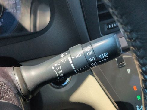 Used 2015 Toyota Sienna XLE FWD image 26