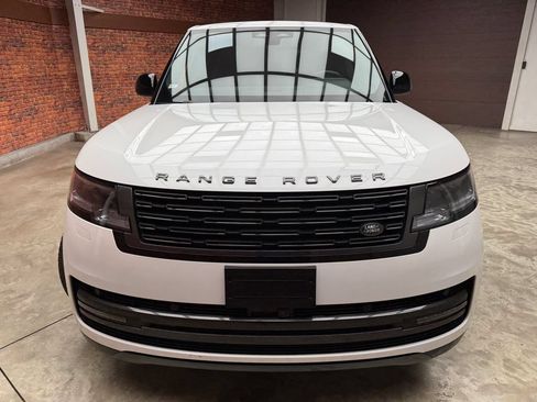Used 2024 Land Rover Range Rover SE AWD/4WD image 8