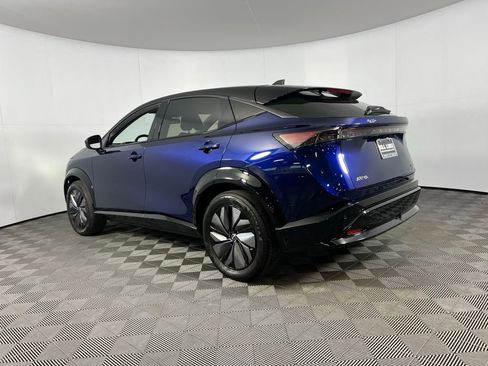Used 2023 Nissan Ariya AWD image 10
