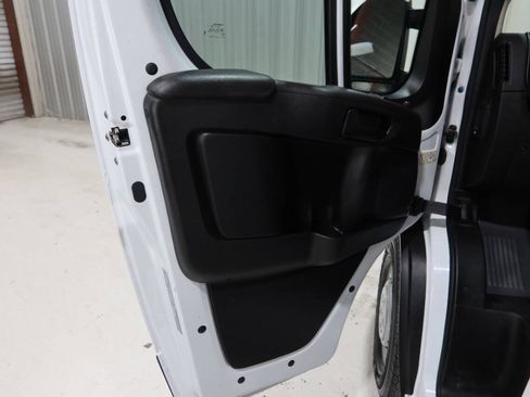 Used 2024 RAM ProMaster 2500 w/ Convenience Group FWD image 22