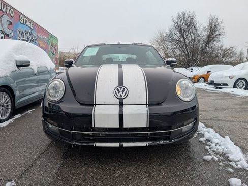 Used 2013 Volkswagen Beetle 2.0T image 2