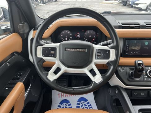 Used 2023 Land Rover Defender 110 S image 16