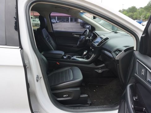 Used 2018 Ford Edge SEL w/ Equipment Group 201A FWD image 15
