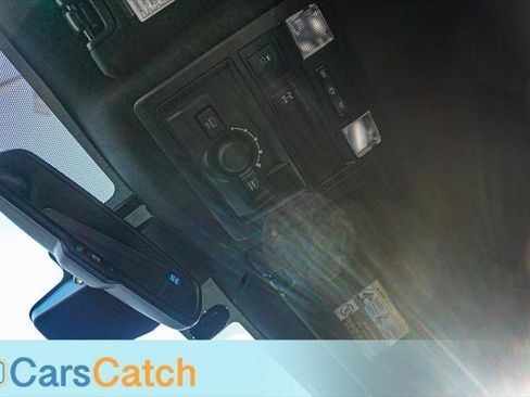 Used 2018 Toyota Tacoma TRD Off-Road image 23