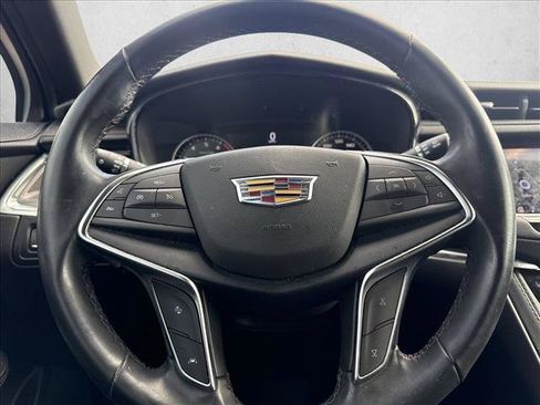 Used 2024 Cadillac XT5 Luxury FWD image 8