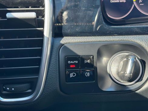 Used 2019 Porsche Cayenne E-Hybrid image 34