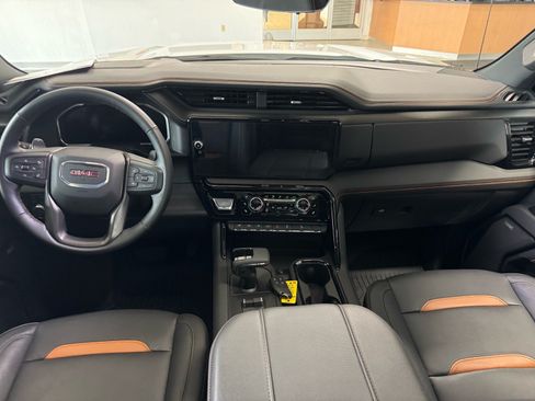 Used 2026 GMC Sierra 1500 AT4 w/ AT4 Premium Package AWD/4WD image 15