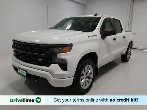 Used 2022 Chevrolet Silverado 1500 Custom image 1