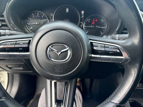 Used 2019 MAZDA MAZDA3 Hatchback FWD image 20