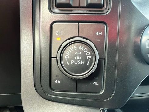 New 2025 Ford F150 Lariat w/ Equipment Group 502A High image 8