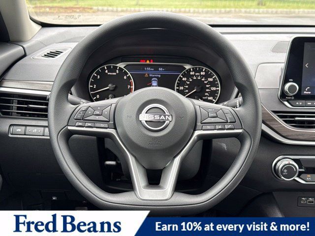 New 2026 Nissan Altima 2.5 SV FWD image 18