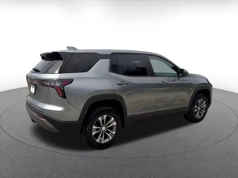 Used 2025 Chevrolet Equinox LT FWD image 14