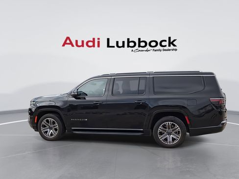 Used 2023 Jeep Wagoneer L Series II AWD/4WD image 6