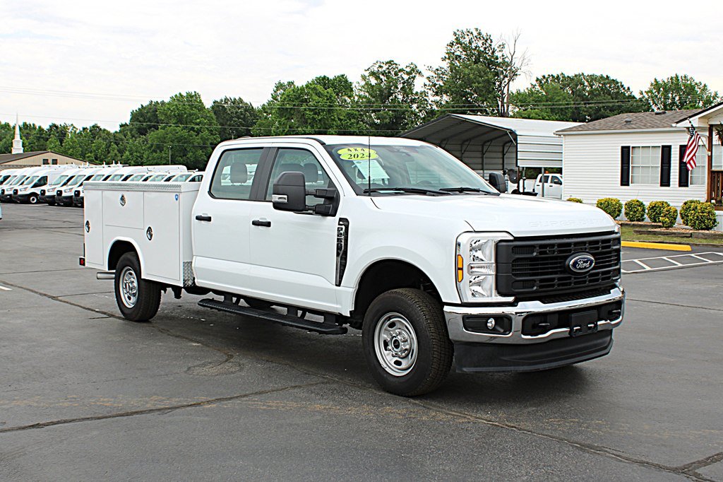 Used 2024 Ford F250 XL w/ XL Chrome Package AWD/4WD image 2