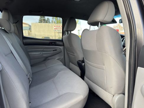 Used 2013 Toyota Tacoma 4x4 Double Cab w/ TRD Off-Road Pkg image 10