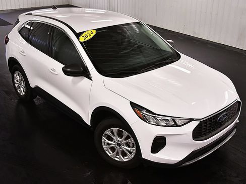 Used 2024 Ford Escape Active AWD/4WD image 14