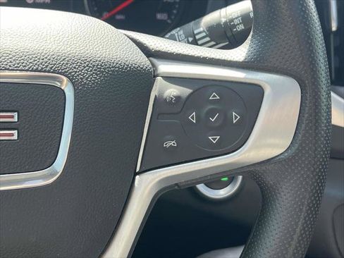 Used 2023 GMC Terrain SLE w/ Driver Convenience Package image 25