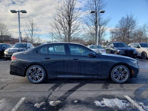 New 2026 BMW 530i xDrive w/ M Sport Package image 3