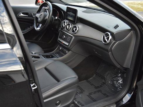 Used 2020 Mercedes-Benz GLA 250 4MATIC image 20