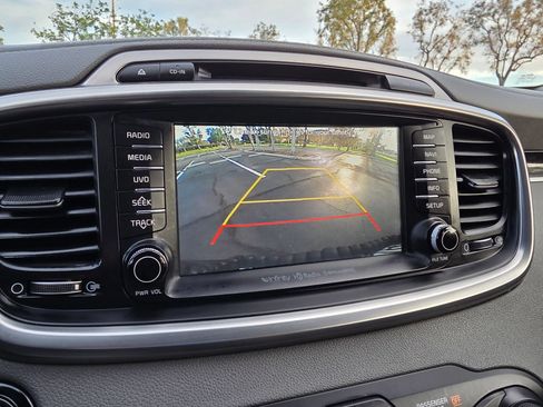 Used 2016 Kia Sorento EX w/ EX Touring Package FWD image 19