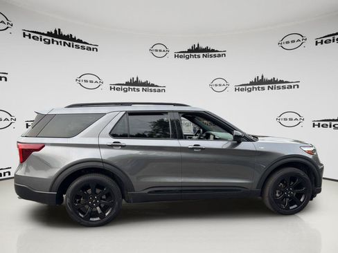 Used 2023 Ford Explorer ST-Line w/ Class IV Trailer Tow Package AWD/4WD image 9