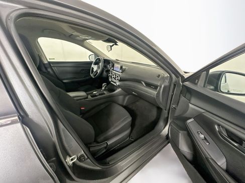 Used 2025 Nissan Sentra S FWD image 29