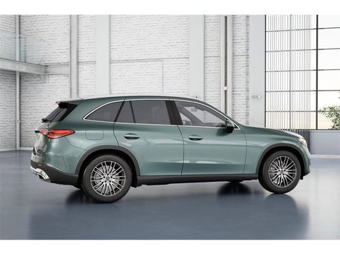 New 2026 Mercedes-Benz GLC 300 4MATIC image 18