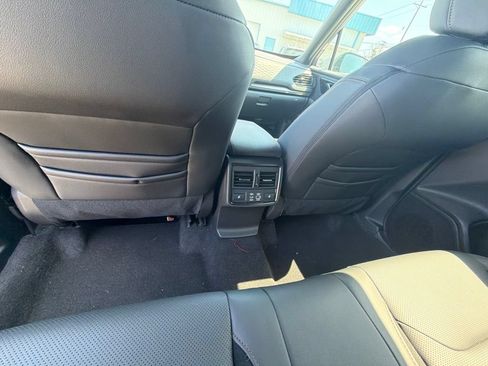 Used 2026 Subaru Forester Touring AWD/4WD image 16
