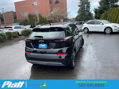 Used 2023 Chevrolet Bolt EUV Premier w/ Super Cruise Package image 6