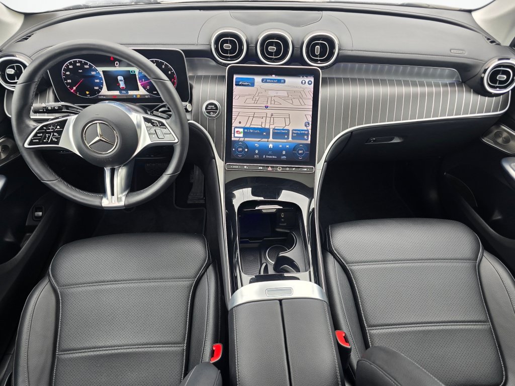 Used 2023 Mercedes-Benz GLC 300 4MATIC w/ Exclusive Trim Package image 18