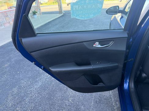 Used 2020 Kia Forte LXS FWD image 15