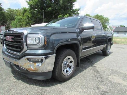 Used 2017 GMC Sierra 1500 4x4 Crew Cab w/ Sierra Convenience Package image 4