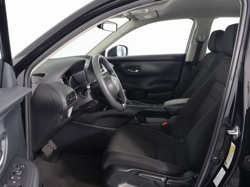 Used 2024 Honda HR-V LX image 9