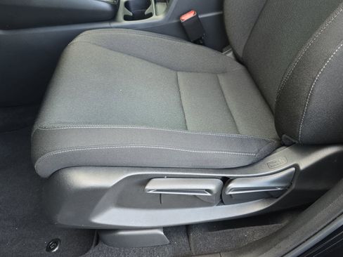 Certified 2025 Honda CR-V LX image 27