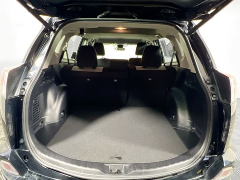 Used 2017 Toyota RAV4 XLE image 34