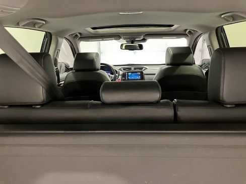 Used 2019 Honda CR-V Touring image 37