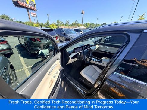 Used 2026 Genesis GV70 2.5T AWD/4WD image 7