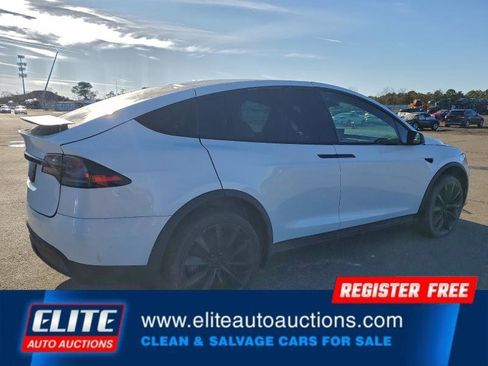 Used 2023 Tesla Model X image 6