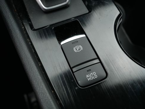 Certified 2023 Nissan Rogue SV w/ SV Premium B Package AWD/4WD image 32