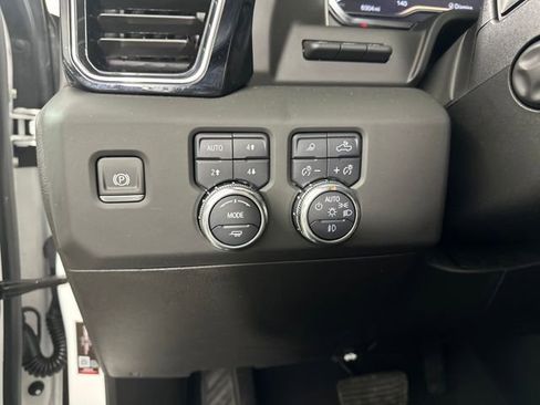 Used 2025 GMC Sierra 1500 Denali Ultimate image 19