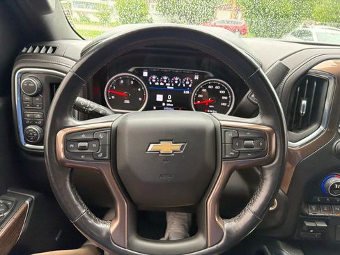 Used 2020 Chevrolet Silverado 2500 High Country w/ Z71 Off-Road Package AWD/4WD image 13