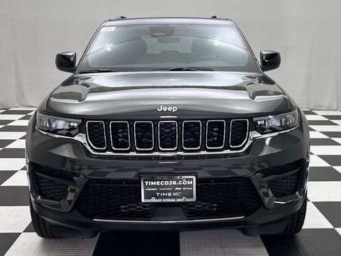 New 2025 Jeep Grand Cherokee Laredo w/ Trailer Tow Package image 3