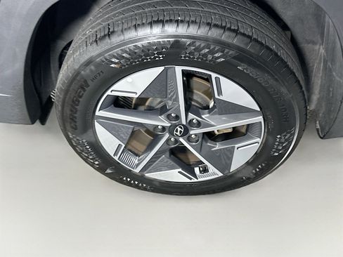 Used 2025 Hyundai Tucson SEL AWD/4WD image 11