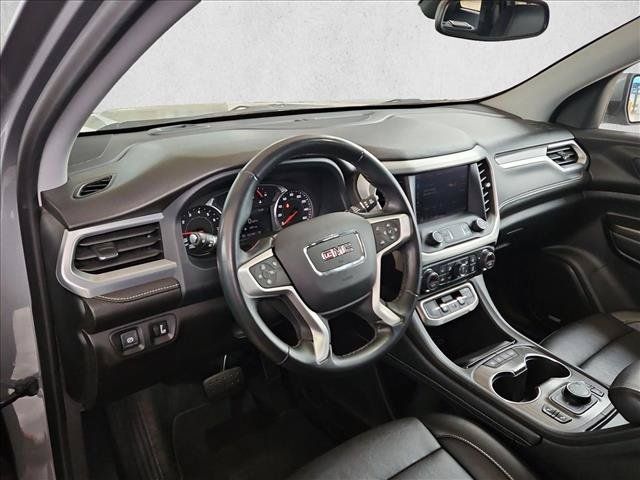 Used 2023 GMC Acadia SLT AWD/4WD image 10