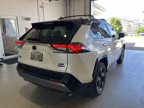 Used 2021 Toyota RAV4 XSE w/ XSE Grade Weather Package AWD/4WD image 3