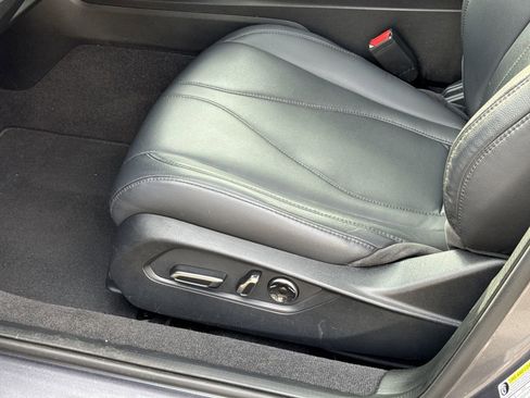 Used 2023 Acura TLX image 17